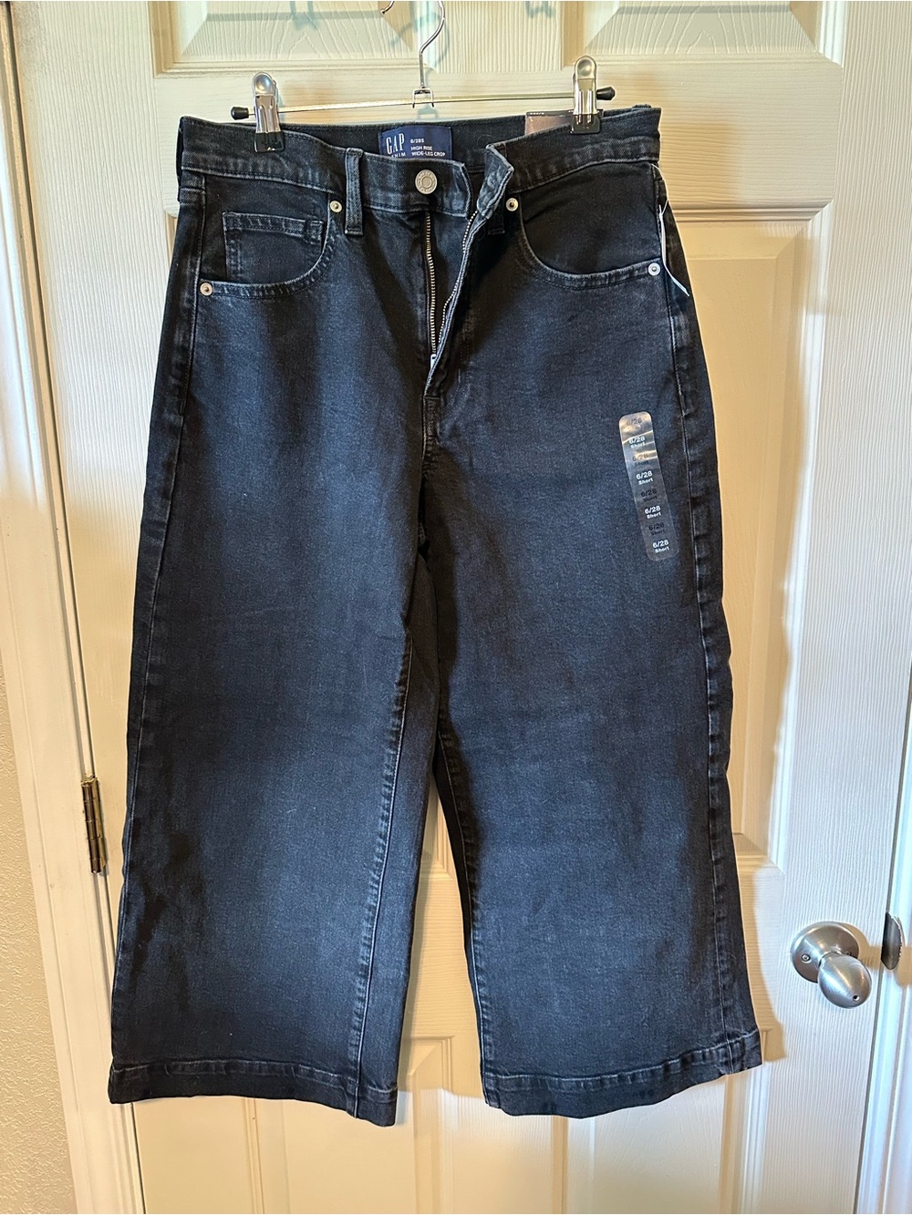 GAP Black High Rise Wide Leg Cropped Jeans